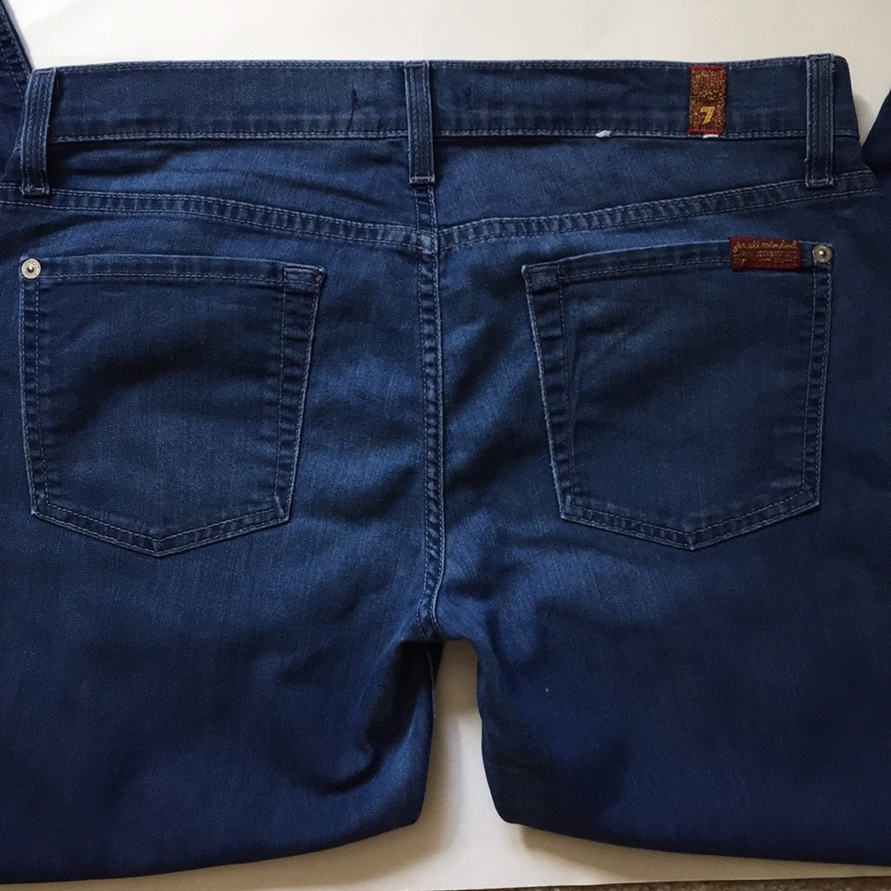 7 for all Mankind DARK Wash Ankle/Capris